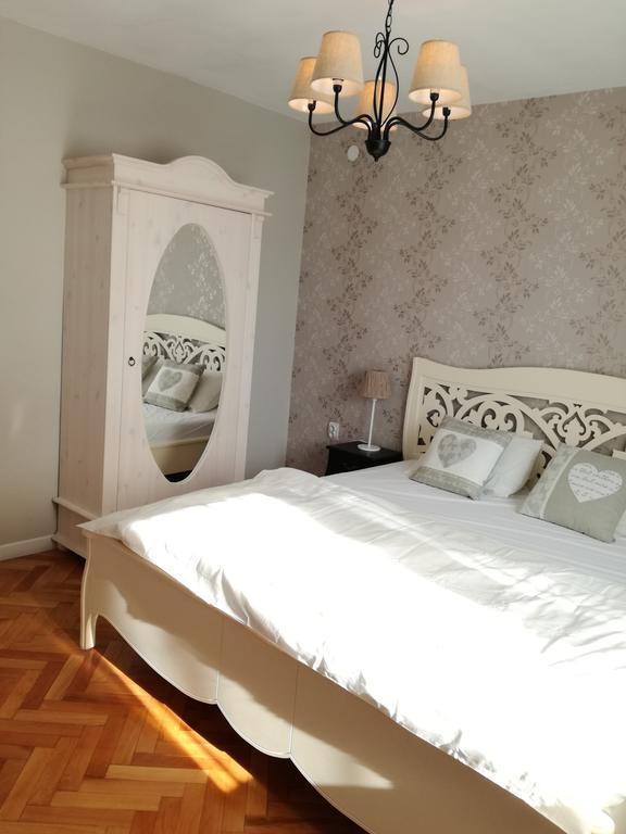 Casa Gloria Sibiu Hotel Buitenkant foto